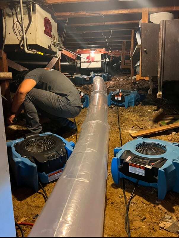 Crawlspace drying with air movers and lay-flat ducting